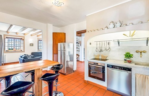 Sarzana Villa | Casa Cardoso - Three Bedroom Villa, Sleeps 10