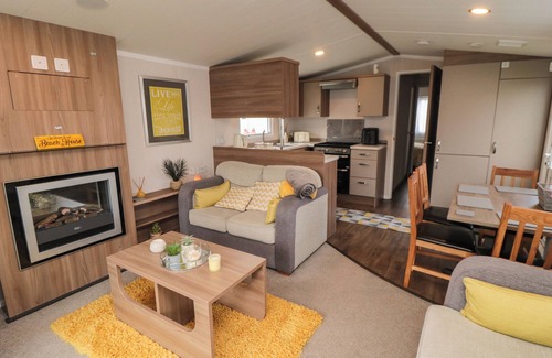 Cayton Bay Cottage | Casa Cayton Beach