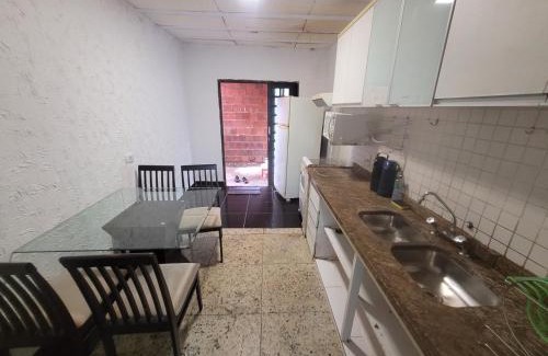 Aguas Claras House | Casa Cmc011 Simples e Objetiva Com Estacionamento
