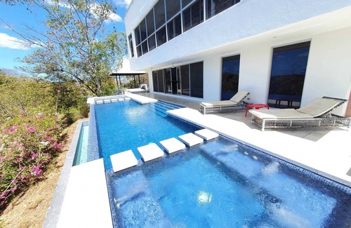 Tamarindo Villa | CASA COLINA Outstanding House W/an amazing view