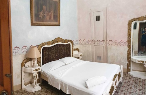 El Vedado Hotel | Casa Colonial Mario