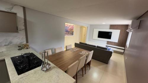 Foz do Iguacu House | Casa com área Gourmet e confortável