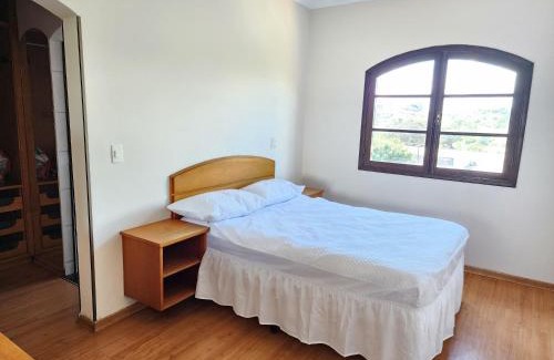 Jarinu House | Casa com 4 suítes com closet
