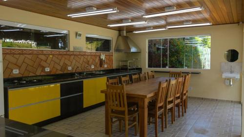 Alto da Boa Vista House | Casa com lareira e lazer, em Campos do Jordao SP