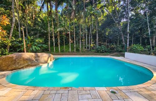 Praia da Fortaleza House | Casa com piscina a 500m da Praia Brava - Ubatuba