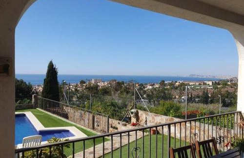 Barcelona House | Casa con gran jardín y unas preciosas vistas
