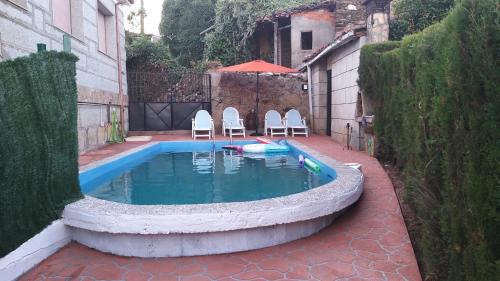 Castrelo de Mino House | Casa con Piscina en Ramiras, Ourense