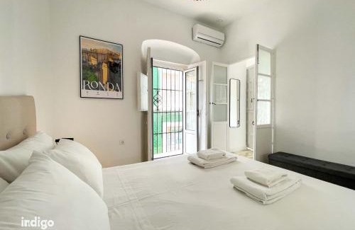 Ayamonte House | Casa Cristóbal Colón habitaciones con vistas a Semana Santa y Fiestas