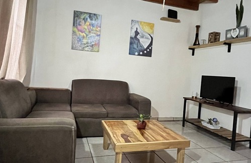Santa Cruz House | Casa Cuatro Lunas