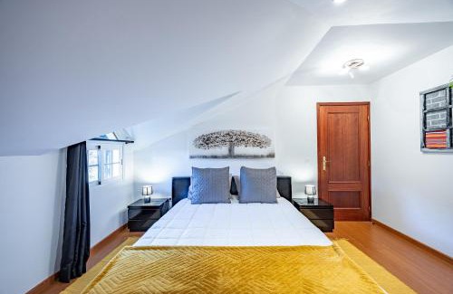 Santana Apartment | Casa da Achada by YOUR KEY
