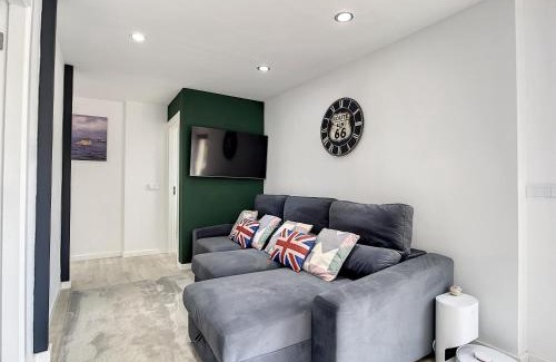 Campo de Baixo House | Casa da Figueira by AH