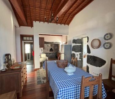 Santa Cruz da Graciosa House | Casa da Madrinha Graciosa