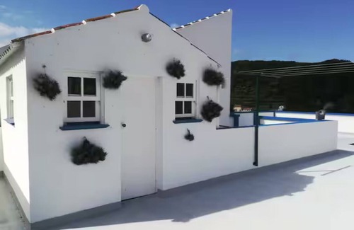Praia da Vitoria House | Casa da Praia - Group Accommodation