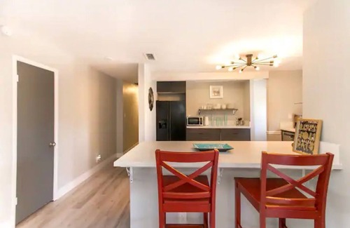 Rancho Oakey House | Casa Darmak~Modern design~Comfortable living
