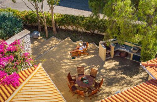 Pedras Pretas House | Casa de Férias by An Island Apart