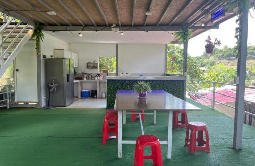 Puerto Inca Apartment | casa de hierro
