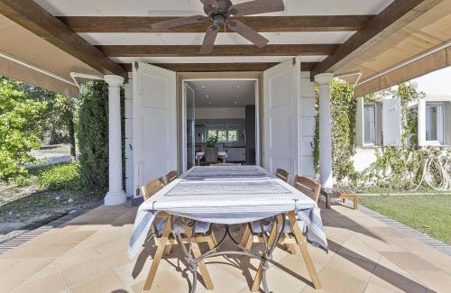 Candeleda Villa | Casa de lujo con piscina, pádel y BBQ