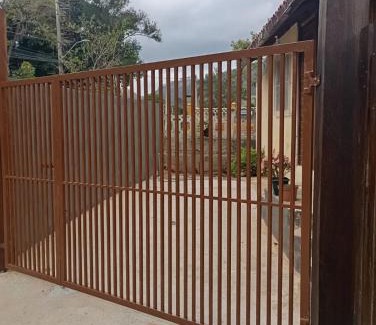 Miguel Pereira House | Casa de Madeira no Centro