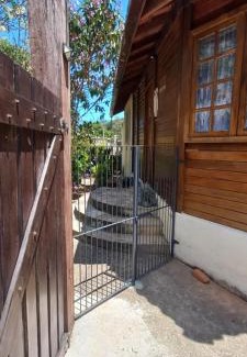 Miguel Pereira House | Casa de Madeira no Centro