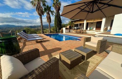 Tolox House | Casa De Olivos Carola