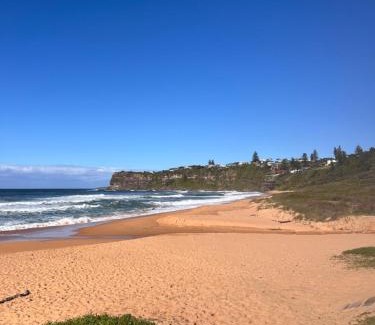 Newport Apartment | Casa de Piña walk to the beach