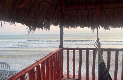 San Luis Talpa Villa | Casa de Playa los Almendros