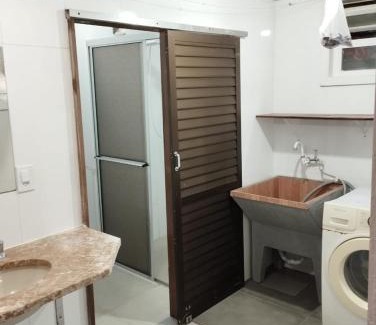 Ubatuba House | Casa de praia com piscina para 08 pessoas