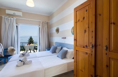 Dafnata Bed & Breakfast | Casa dei Venti - Cozy Double Sea View Room