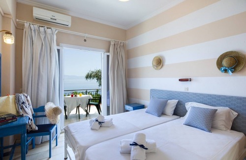 Dafnata Bed & Breakfast | Casa dei Venti - Cozy Double Sea View Room