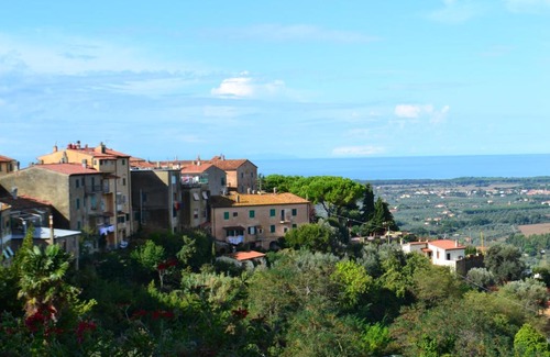 Castagneto Carducci Apartment | Casa del Popolo 3