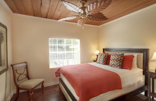 Flamingo Parks House | Casa del Sol - Cozy Hideaway with Pool in Grandview Heights
