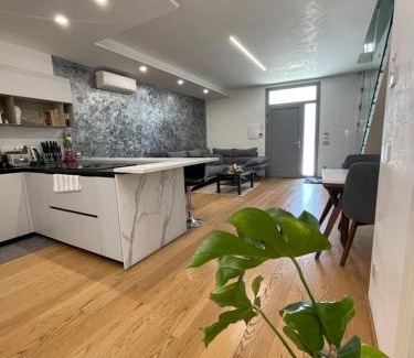 Empoli House | Casa di Jo
