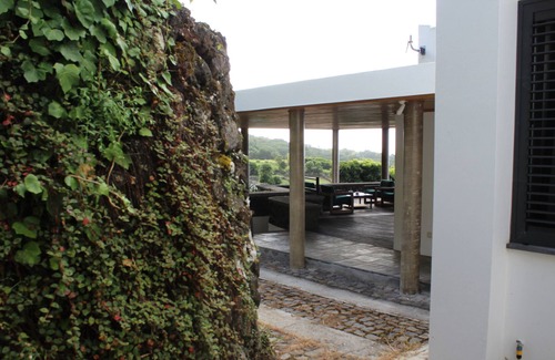 Biscoitos Ski Chalet | Casa do Moledo - Outeiro - Cookies AL RRAL Nº802 Modern Chalet very private