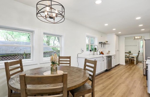 Hadley - Washington House | Casa Dora