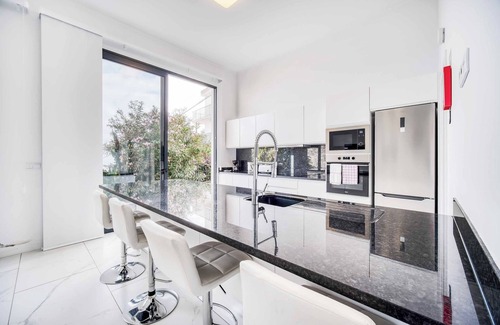 Estrela da Calheta Villa | Casa dos Flores - Three Bedroom Villa, Sleeps 6