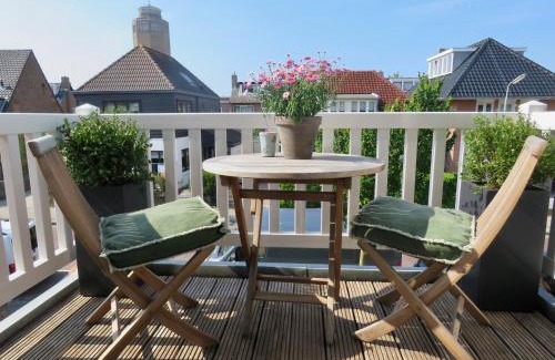 Zandvoort Apartment | Casa duna close to the beach, city centre, dunes and parking area