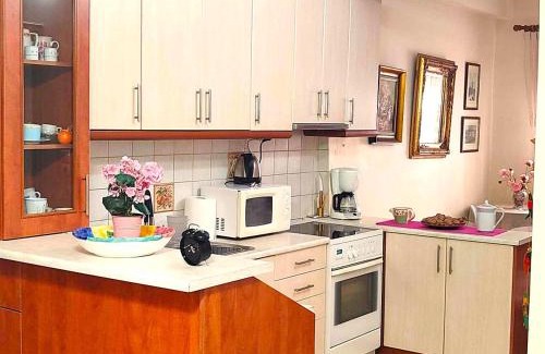 Aigaleo Apartment | Casa Elisabetta