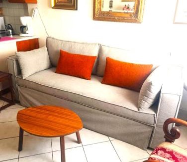 Aigaleo Apartment | Casa Elisabetta