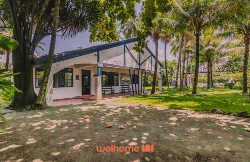 Praia das Palmeiras House | Casa em Caraguatatuba com piscina a 200m da praia