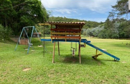 Lamenha Pequena Ski Chalet | Casa em Chácara Tijolinho a vista