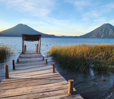 Santa Cruz La Laguna House | Casa Emanuel frente al lago