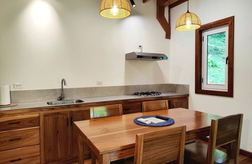 Bocas del Toro House | Casa en la Jungla en Playa Bluff - Casa Bambú