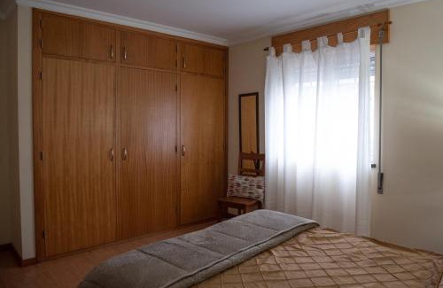 Angra do Heroismo Apartment | Casa Espaçosa perto de Angra