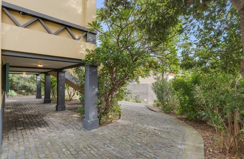 Imaculado Coracao de Maria House | Casa Estufa 25 in Funchal