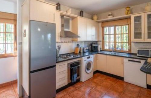 Canillas de Albaida Villa | Casa Eve - Beautiful Villa & Heated - Pool to Yourself