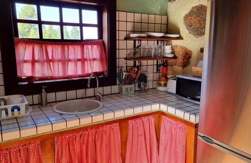 Puntagorda Cottage | Casa Federico, surrounded by pine forests and vineyards in Puntagorda, island of La Palma