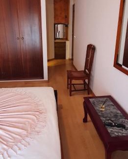 Alfarrobeira Apartment | Casa Felicidade