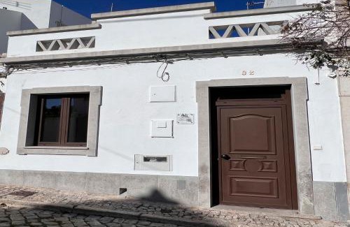 Tavira House | Casa Florinda By ALGARTUR