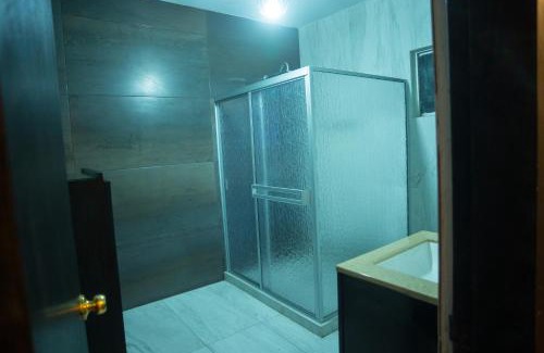 Taiz Apartment | Casa Genova, casa amplia y comoda, terraza privada