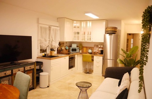 Historic Center of Estepona Apartment | Casa Gibraltar